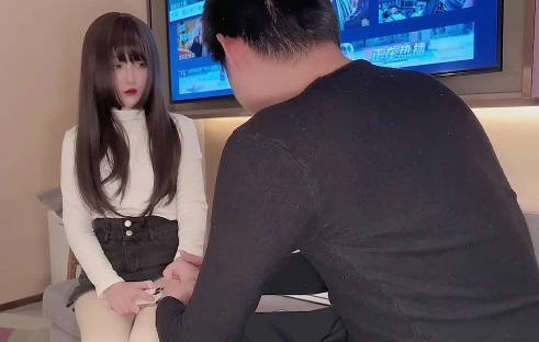 【萝莉社】・诱骗乖巧懂事小姨子做我的情人